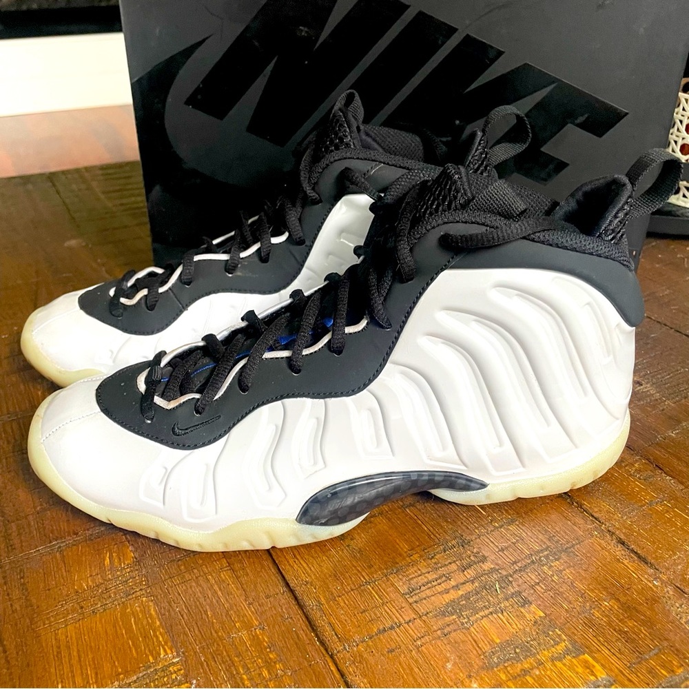 Nike little posite one gs